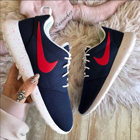 NWT Nike ID Custom Roshe One Oreo - Picture 2 of 7